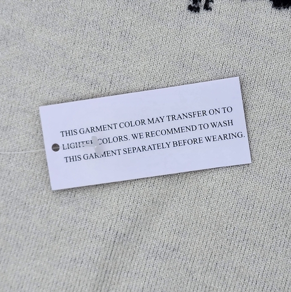 Marla Wynne Wynne Collection Soft KNIT Painted Jacquard Sweater black size Med. - Picture 5 of 7